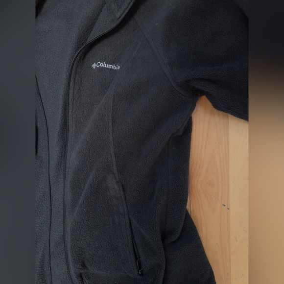 Columbia zip up jacket - Picture 4 of 5